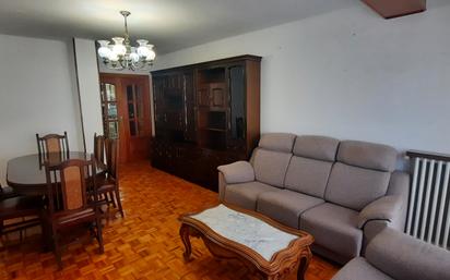 Wohnzimmer von Wohnung zum verkauf in Cerdanyola del Vallès mit Klimaanlage, Terrasse und Balkon