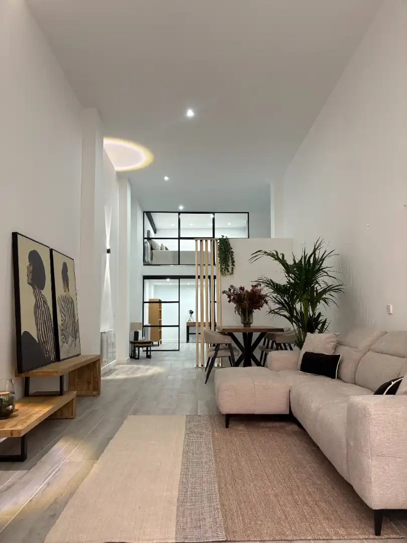 Sala d'estar de Dúplex en venda en Madrid amb Aire condicionat, Calefacció i Jardí privat