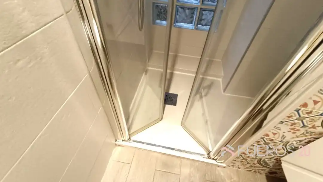 Baño de Piso en venta en Barakaldo  con Calefacción, Terraza y Balcón