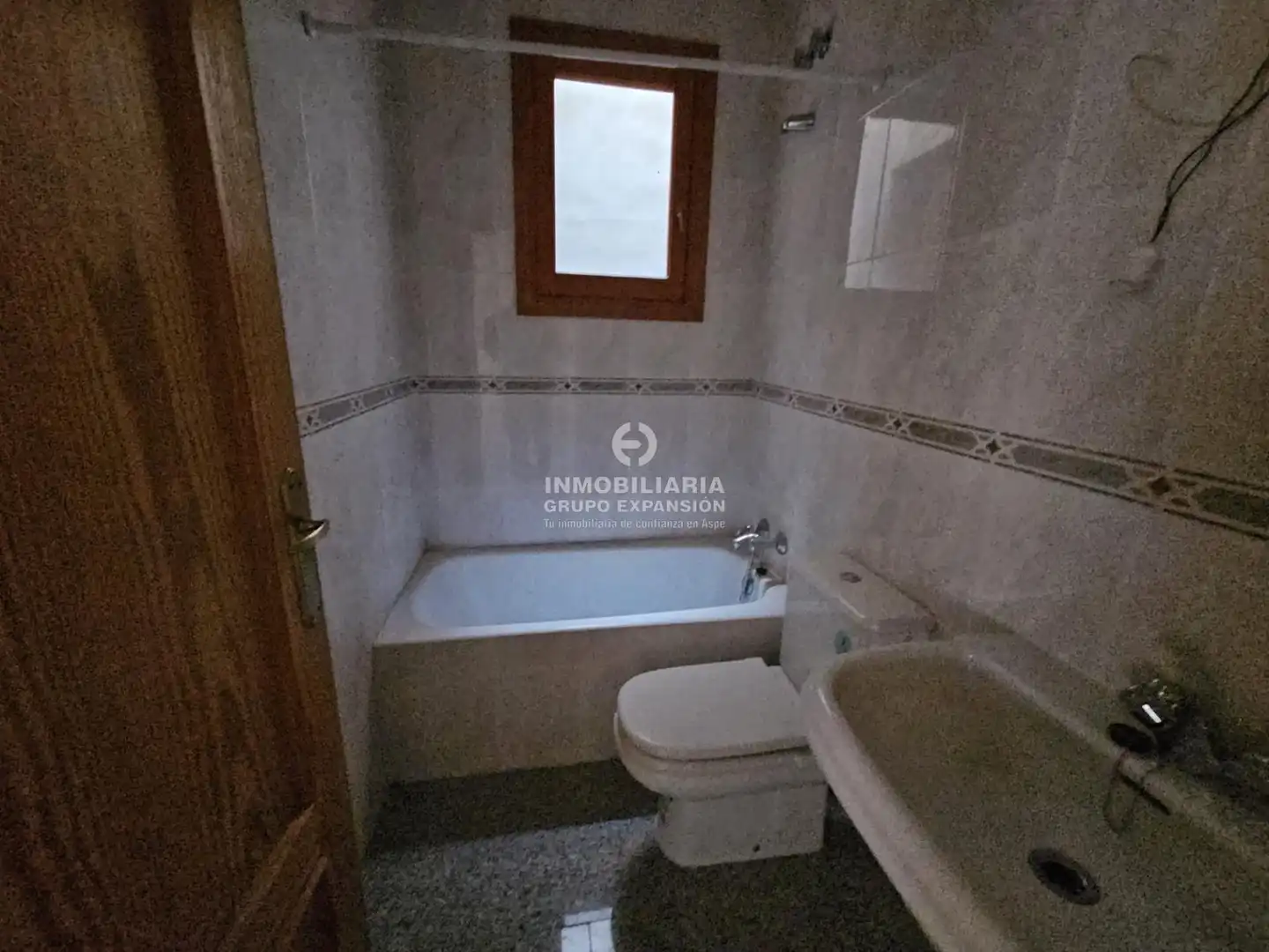Bany de Edifici en venda en Alicante / Alacant