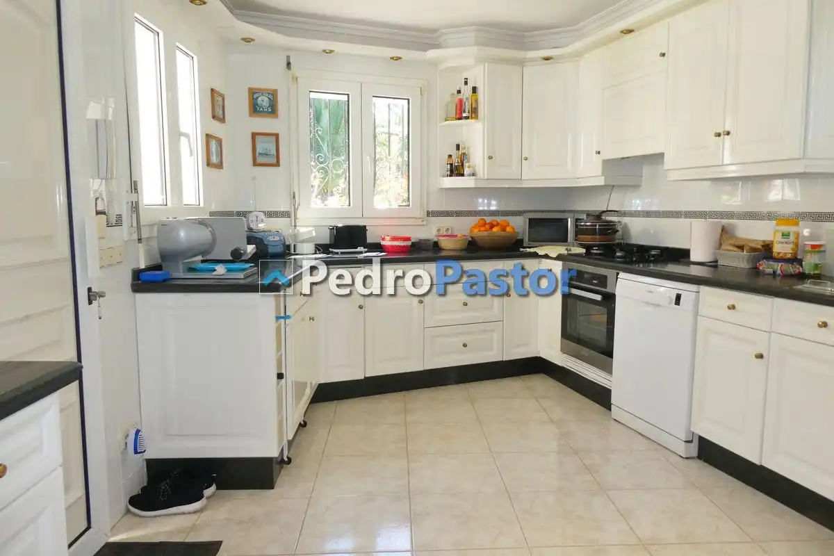 Detached house with pool for sale in El Montgó, imagen 10