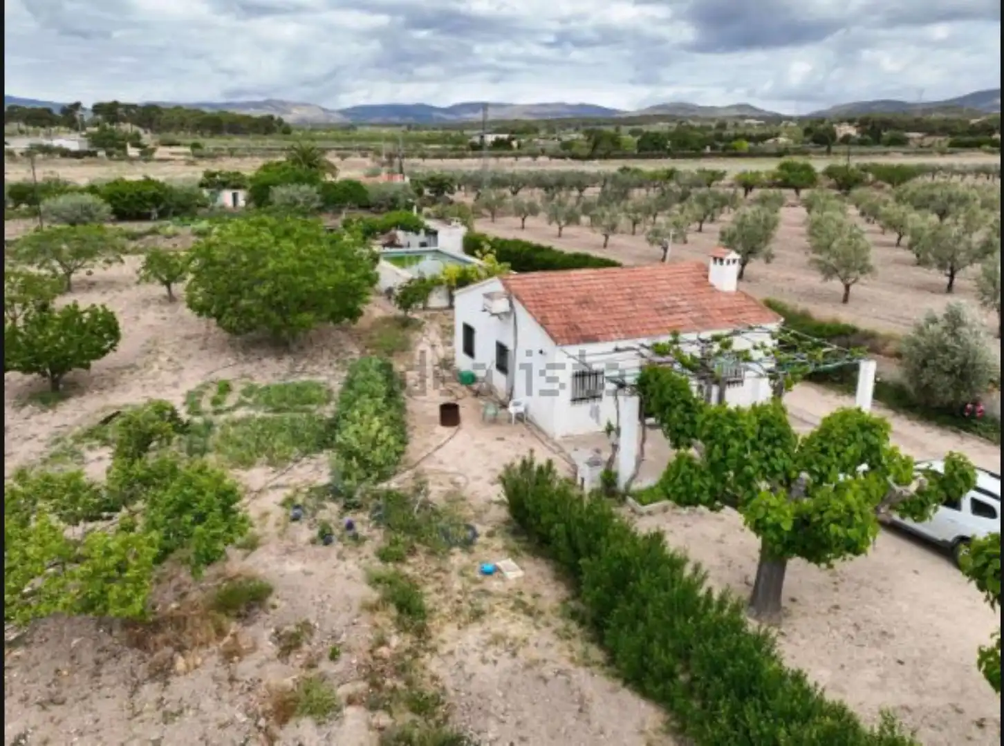 Villa mit Pool zum Verkauf in Castalla