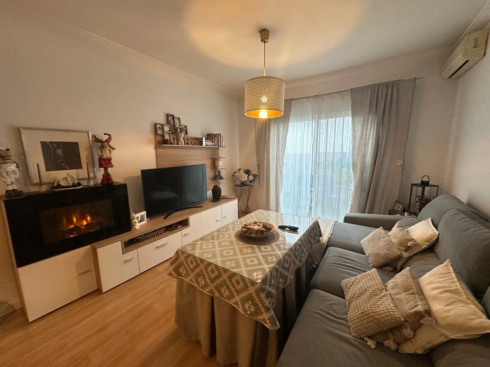 Sala de estar de Casa adosada en venta en Olivares con Aire acondicionado, Terraza y Trastero