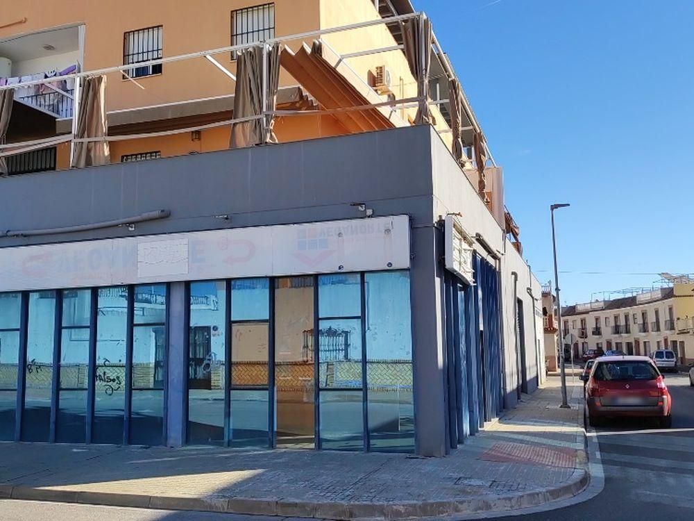 Exterior view of Premises for sale in La Rinconada  with Air Conditioner