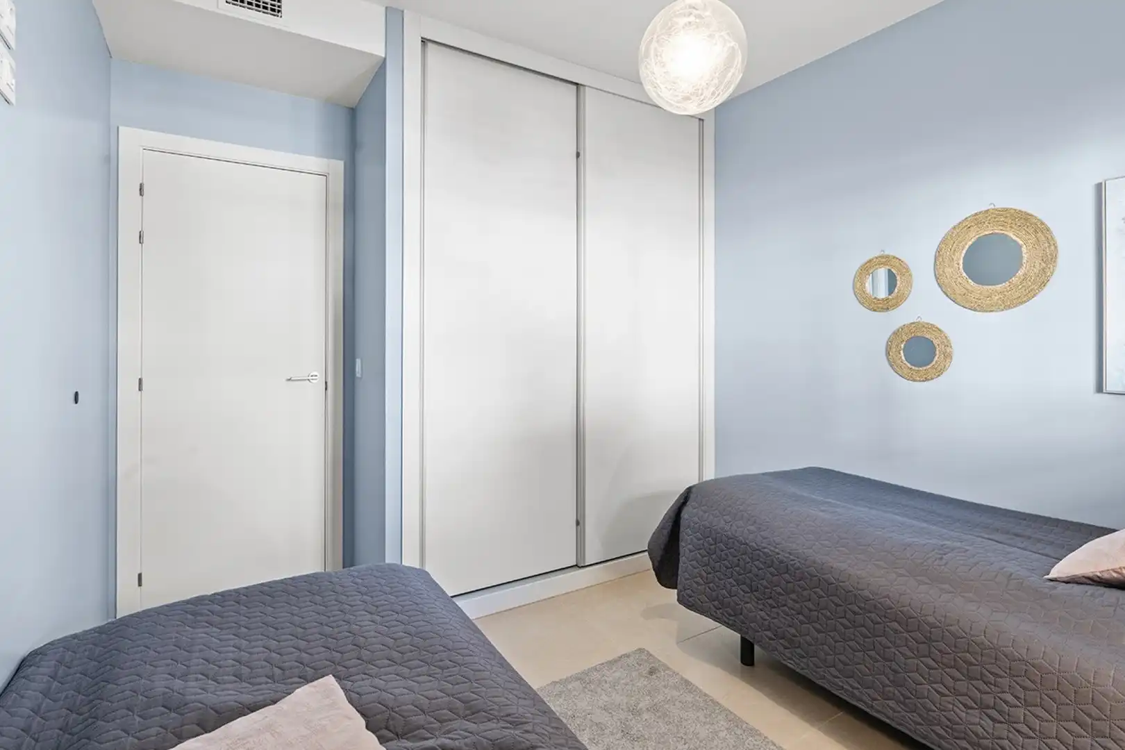 Habitación de Piso en venta en Orihuela con Aire acondicionado, Calefacción y Jardín privado