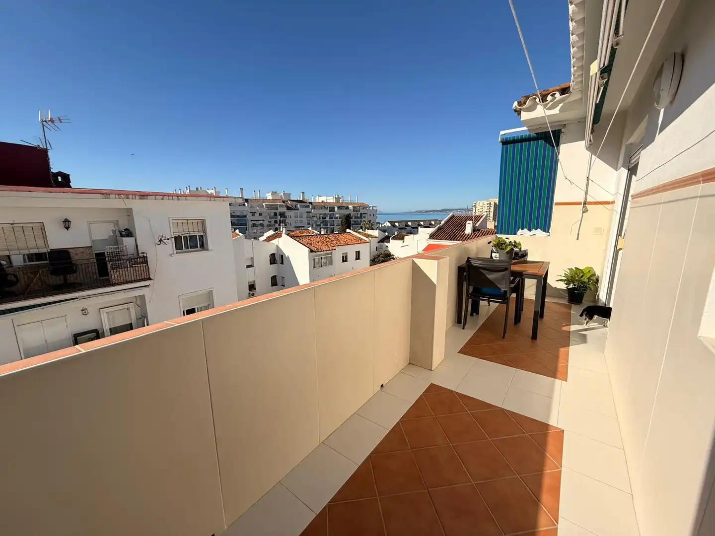 Vista exterior de Apartamento en venta en Estepona con Terraza