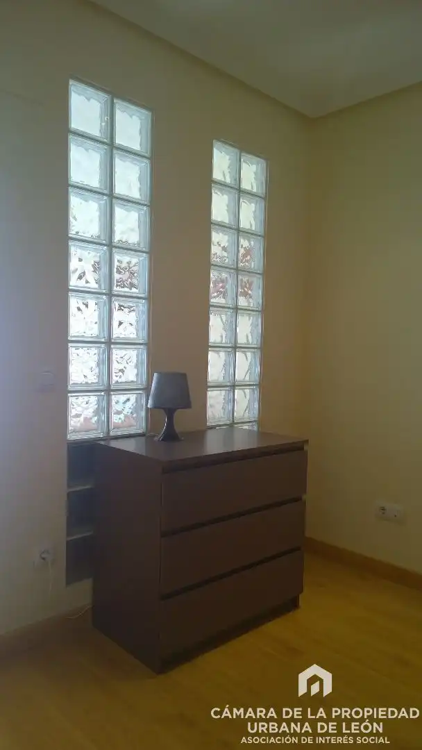 Bedroom of Flat for rent in León Capital   with Heating, Terrace and Furnished