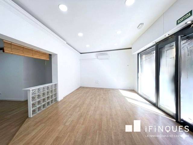 Local comercial en Alquiler en Eixample - Can Bogunyà