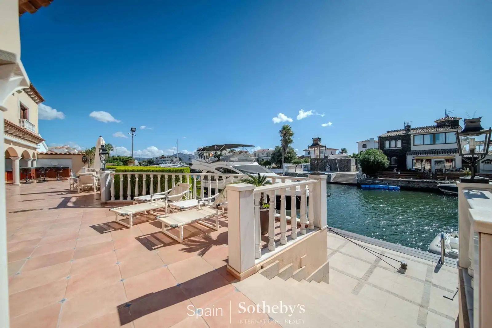 Terrace of Houses for sale in Empuriabrava  with Air Conditioner, Heating and Private garden