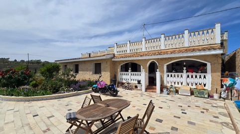 Villa in Sax