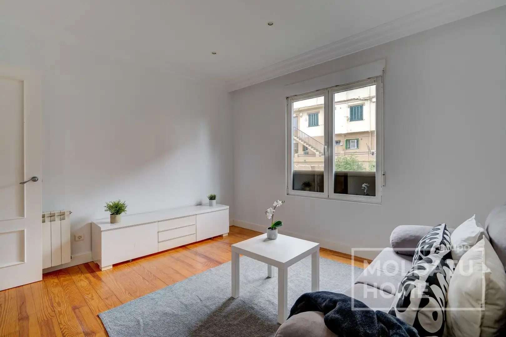 Sala d'estar de Pis en venda en Donostia - San Sebastián  amb Calefacció