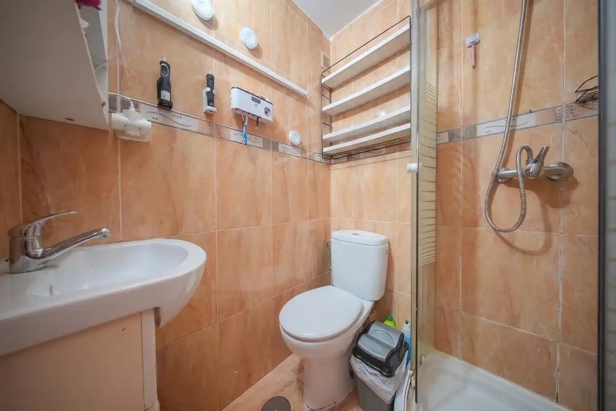 Baño de Piso en venta en Madrid con Aire acondicionado, Calefacción y Amueblado