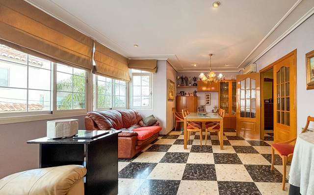 Casa adosada en Venta en Carrer Constitució en Quartell