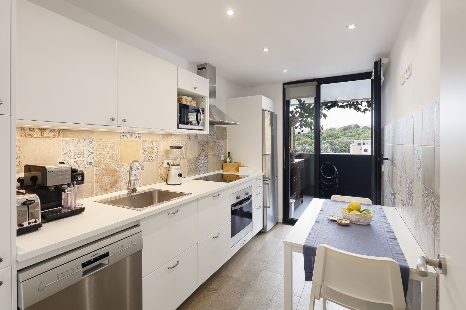Kitchen of Flat for sale in Gijón   with Heating, Private garden and Terrace