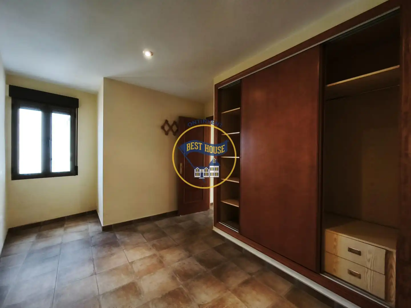 Piso en venta en L'Énova con Trastero