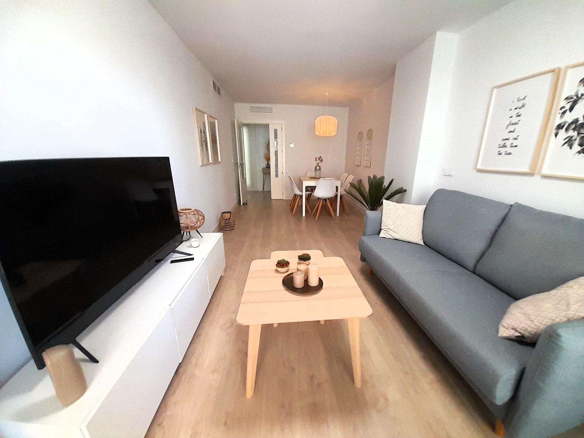 Sala d'estar de Pis en venda en Estepona amb Terrassa