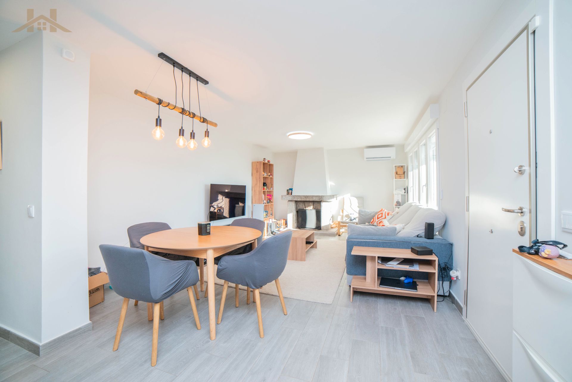 Sala de estar de Casa o chalet en venta en Villa del Prado con Aire acondicionado, Parquet y Terraza