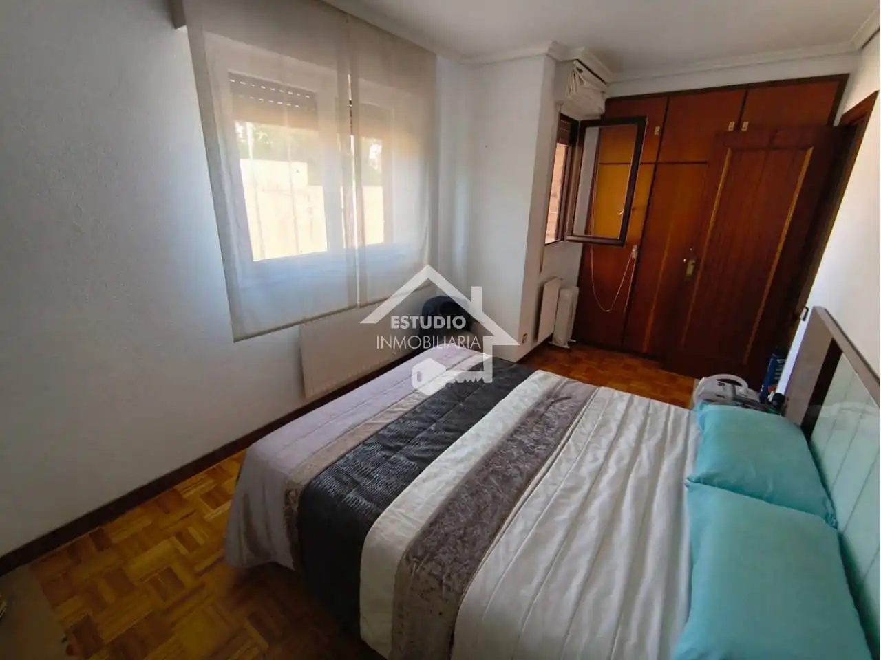 Habitación de Casa o chalet en venta en Mendavia con Calefacción, Jardín privado y Parquet