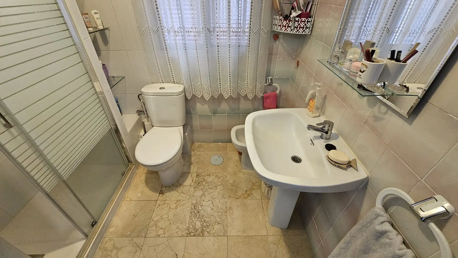 Badezimmer von Wohnung zum Verkauf in Benidorm