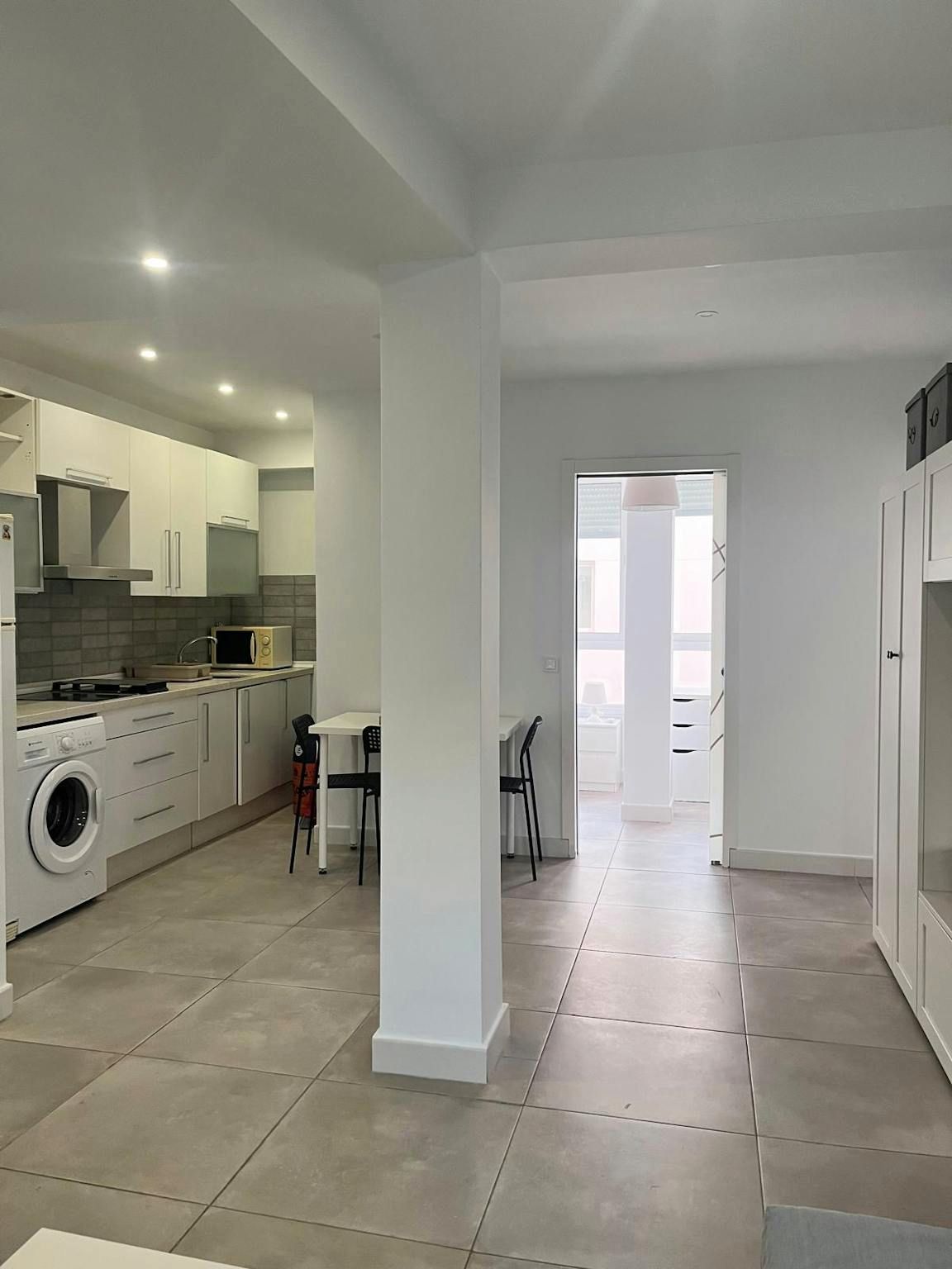 Cocina de Piso de alquiler en  Sevilla Capital con Aire acondicionado, Calefacción y Amueblado