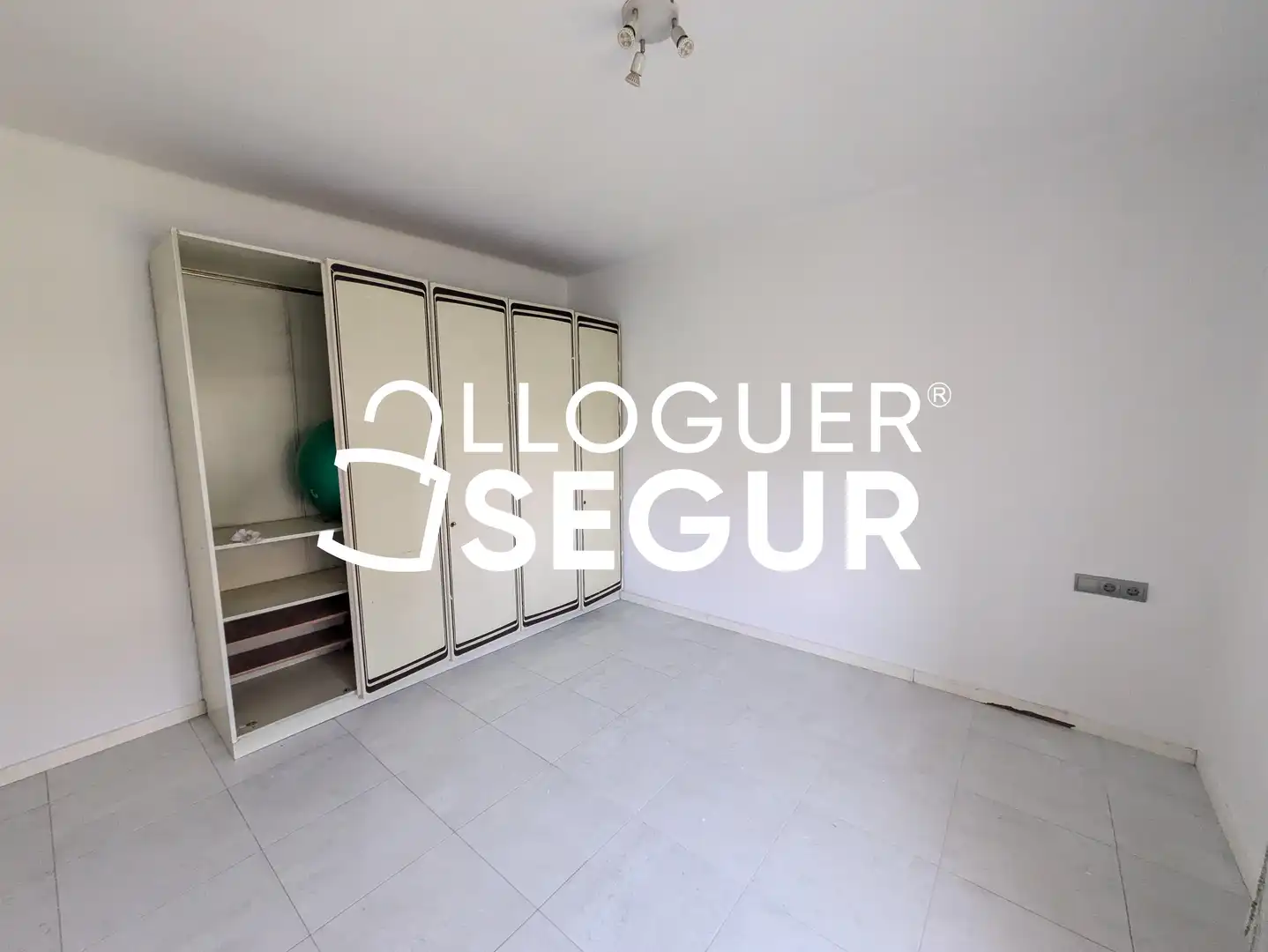 Piso de alquiler en de Catalunya, Catalunya - Fontetes