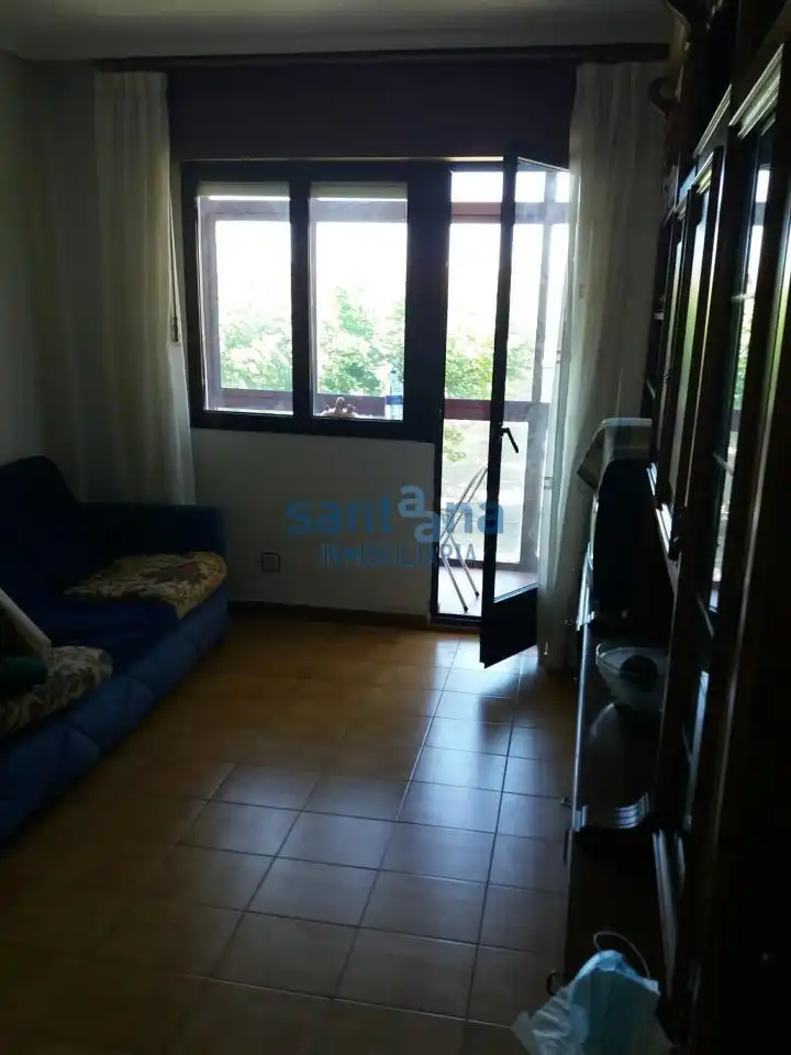 Habitación de Apartamento en venta en Mansilla de las Mulas con Terraza, Trastero y Amueblado