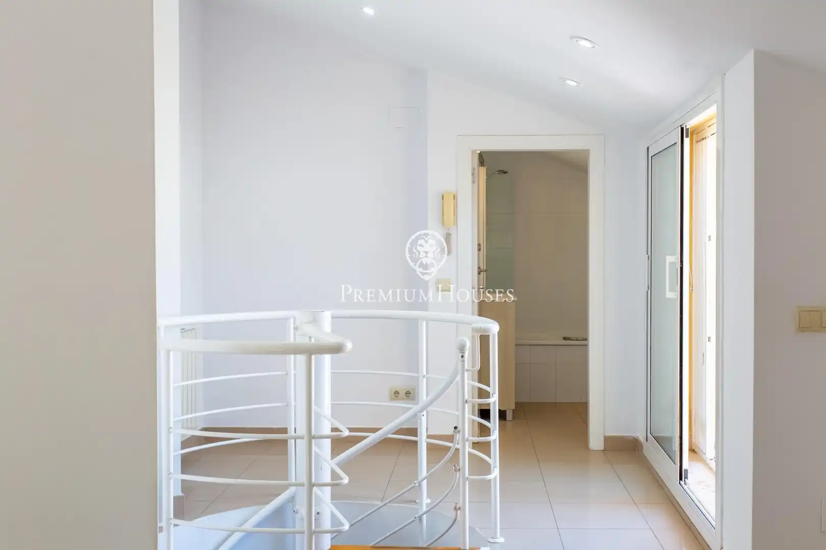 Maisonette zum Verkauf in Alella mit Heizung, Balkon und Alarm