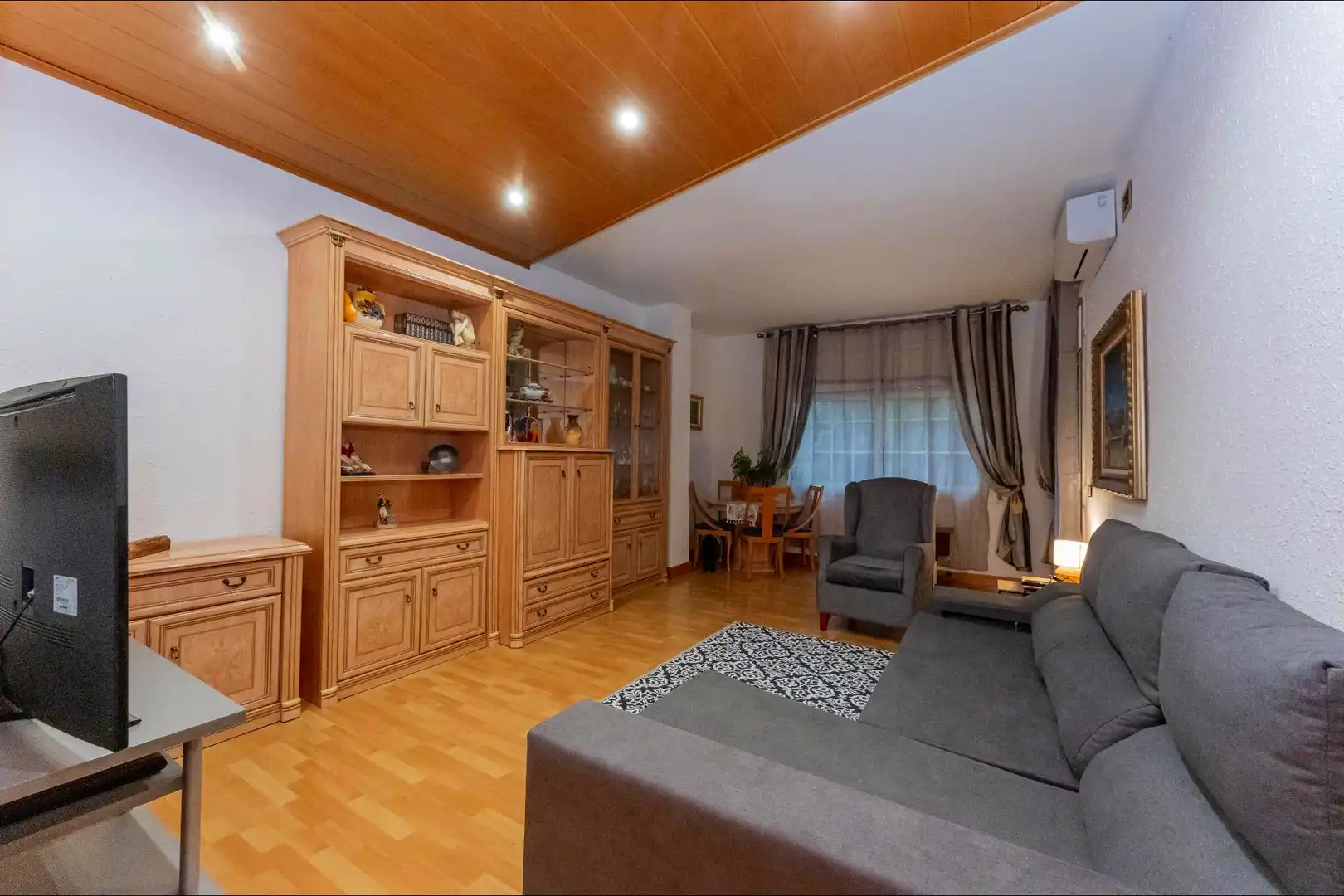 Living room of Flat for sale in Gavà  with Air Conditioner, Heating and Parquet flooring