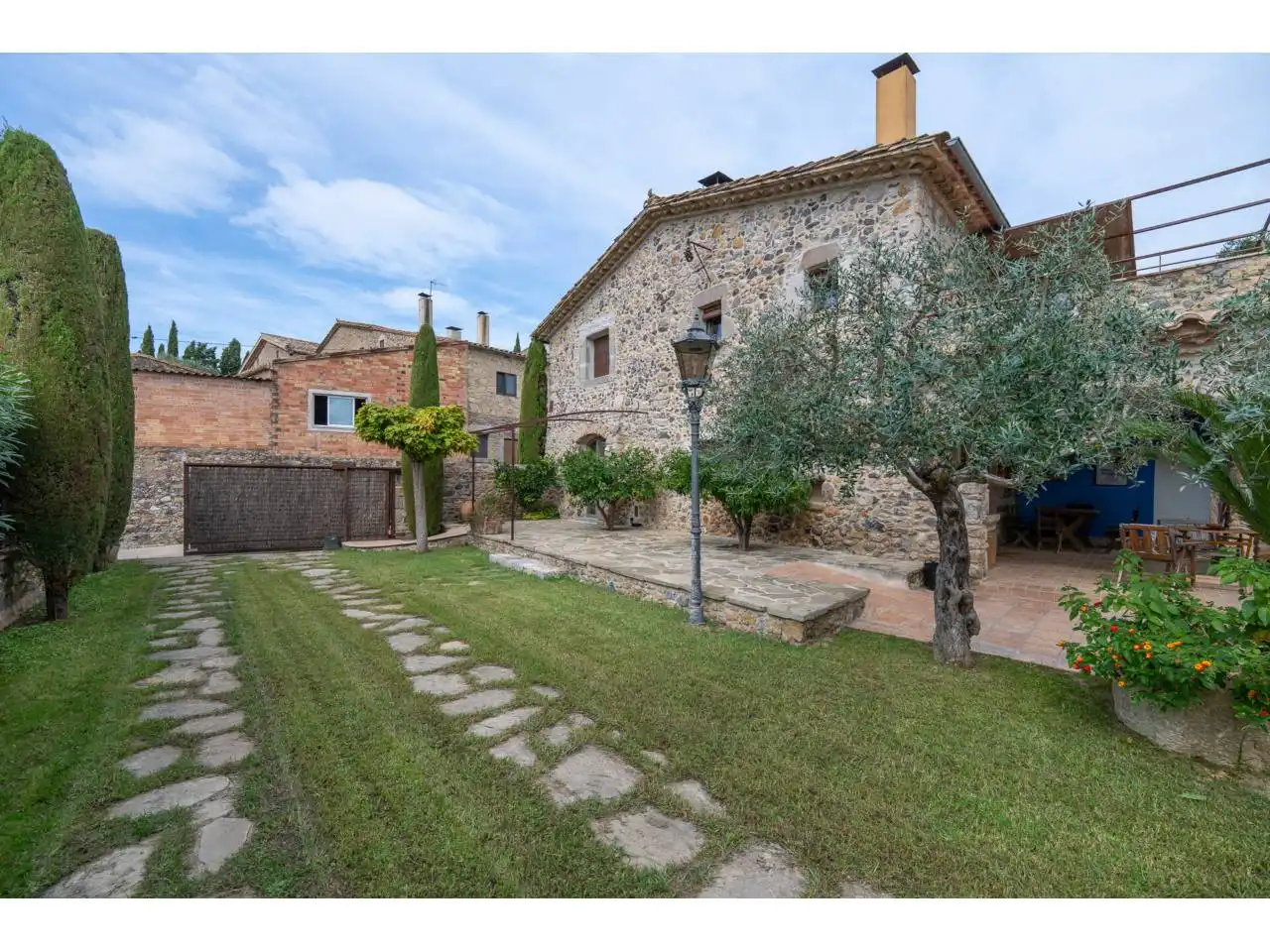 Vista exterior de Finca rústica de lloguer en Garrigàs, Girona