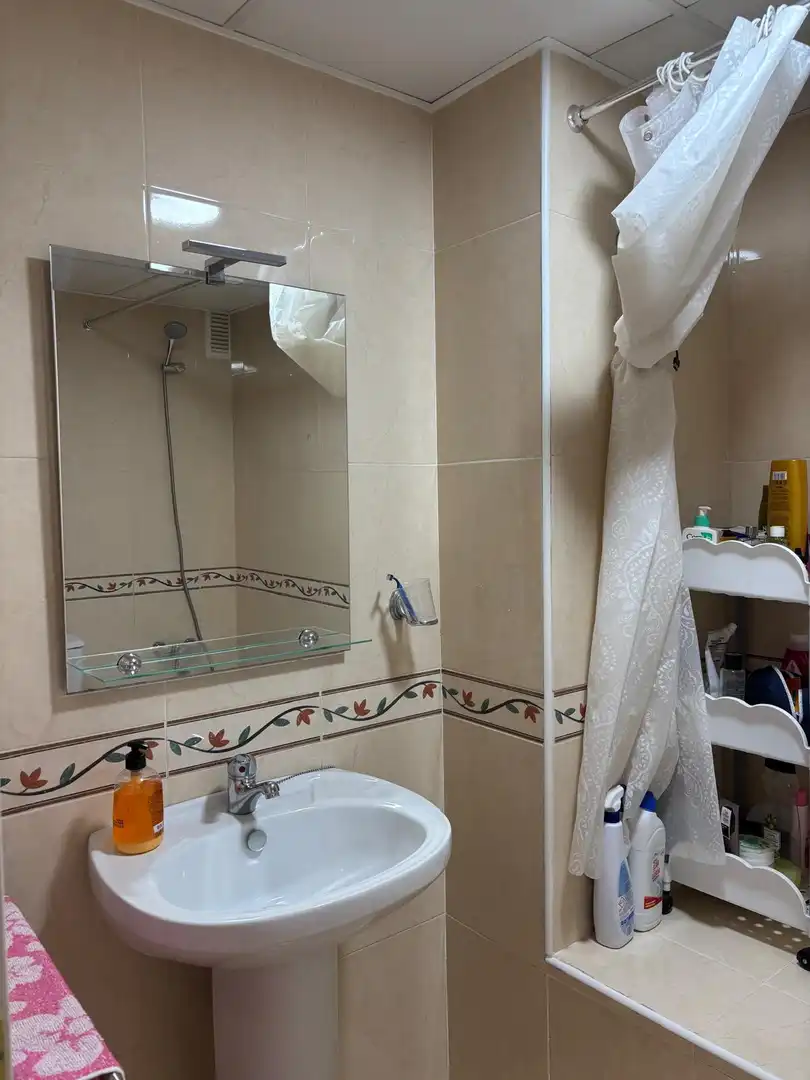 Bany de Apartament de lloguer en Estepona amb Aire condicionat, Calefacció i Terrassa