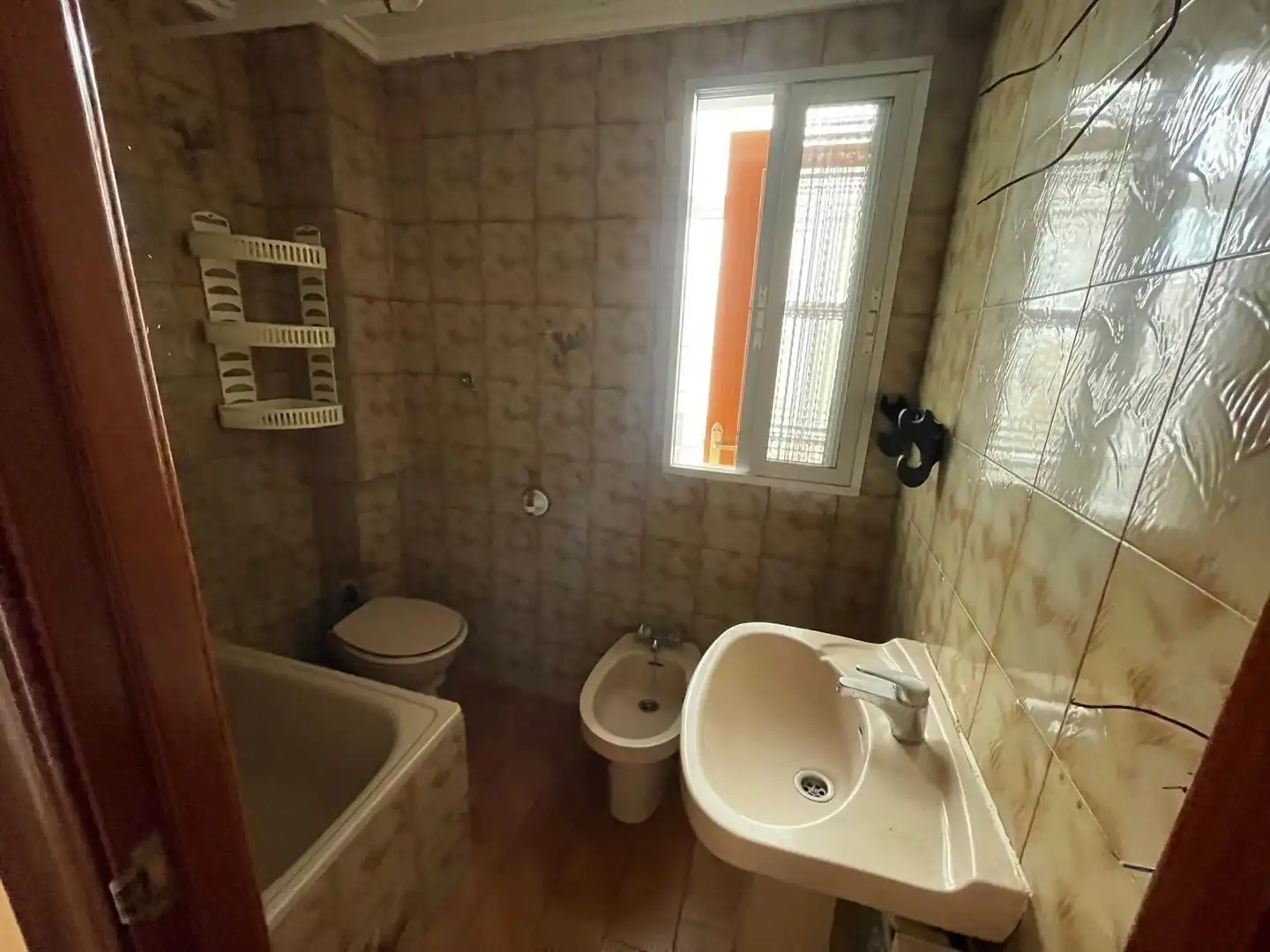 Bathroom of Flat for sale in Zaragoza  with Heating and Terrace
