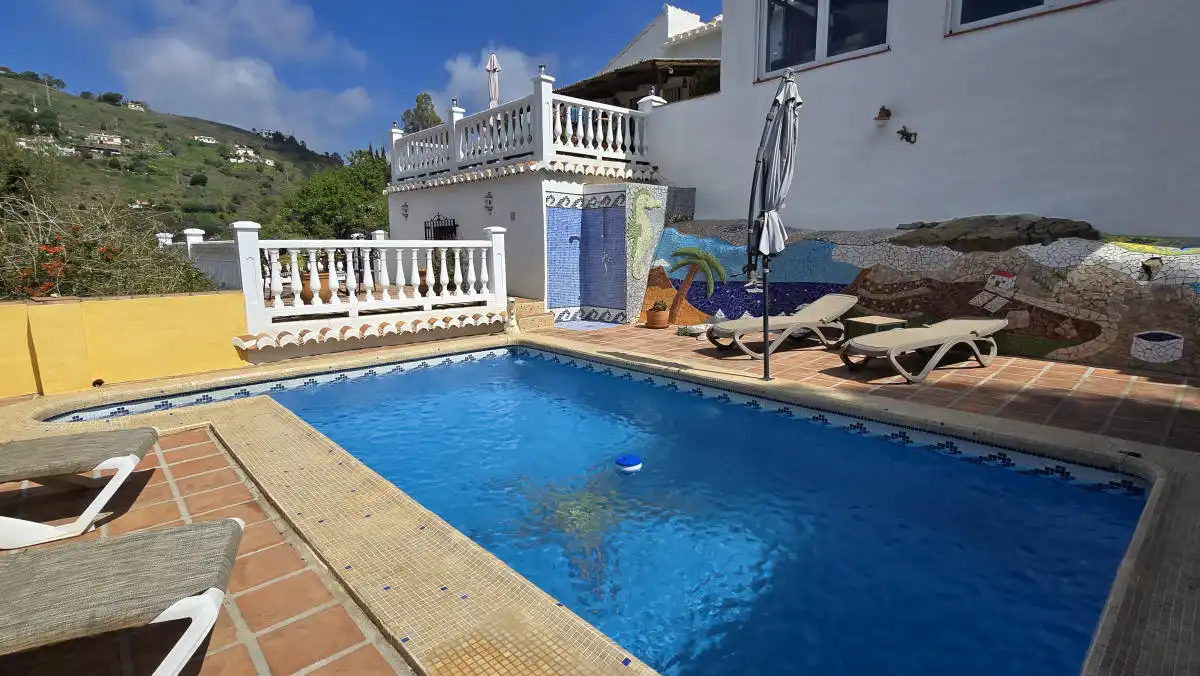 Casa rústica amb jardí en venda a Cómpeta, imagen 6