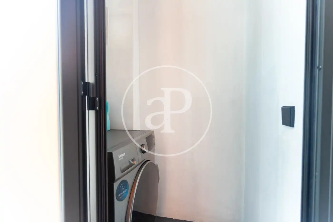 Habitación de Piso en venta en Barcelona con Aire acondicionado, Calefacción y Balcón