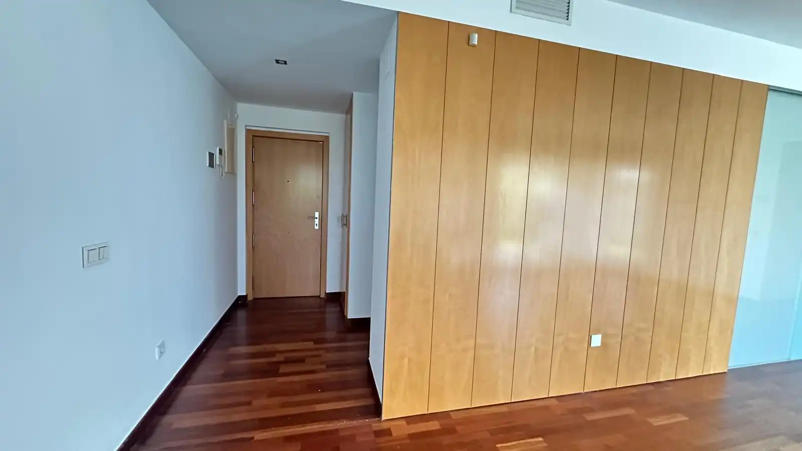 Wohnung zum Verkauf in Mairena del Aljarafe mit Klimaanlage, Heizung und Terrasse