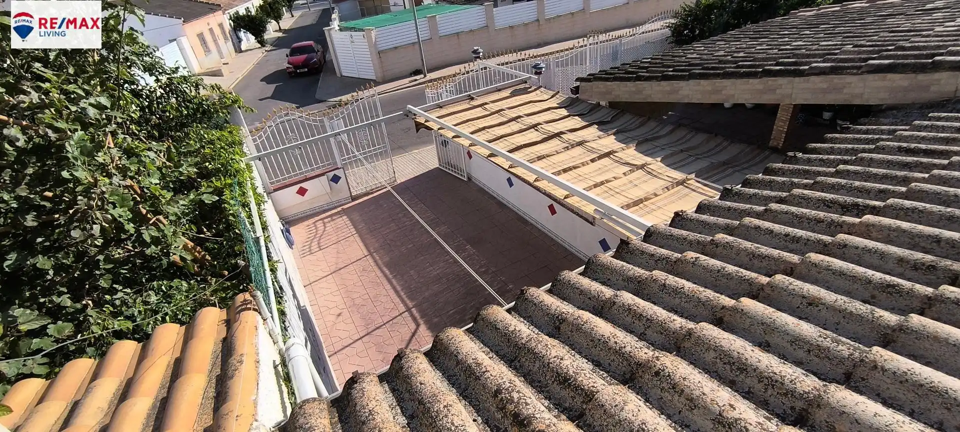 Vista exterior de Casa o chalet en venta en Los Alcázares con Terraza, Amueblado y Balcón