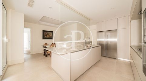 Photo 5 of Flat for rent in C. de Espalter, Jerónimos, Madrid Capital