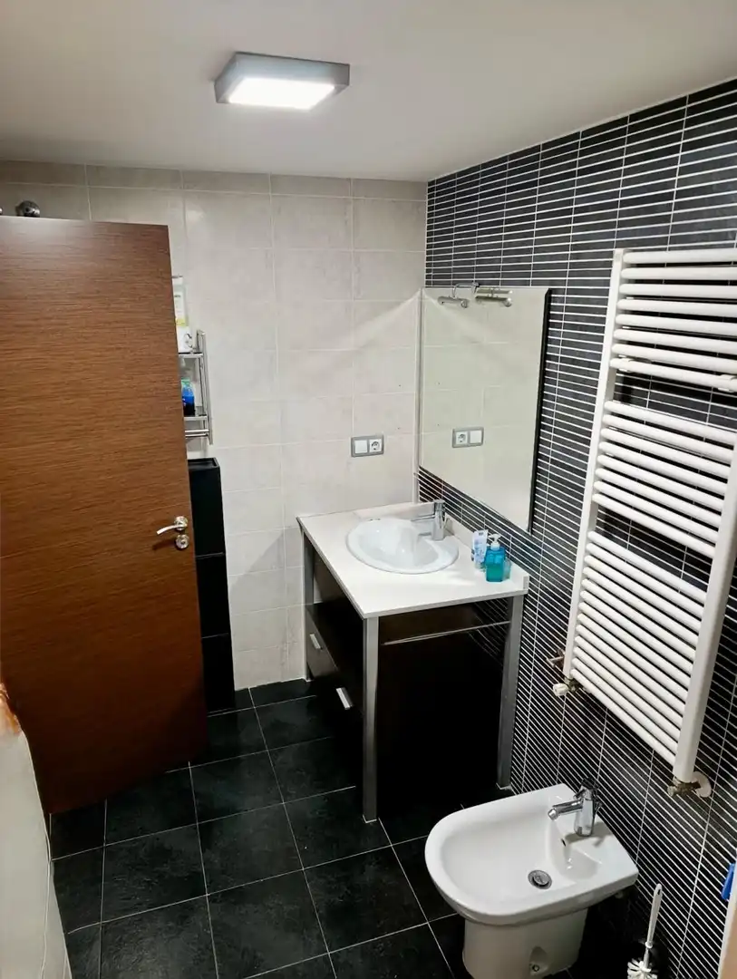 Badezimmer von Wohnung zum Verkauf in Burjassot mit Klimaanlage, Abstellraum und Möbliert