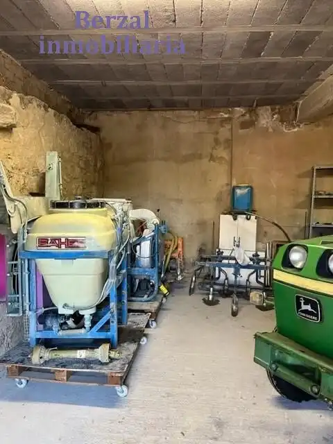 Business premises for sale in Avenida PUENTE RIO EBRO, imagen 6