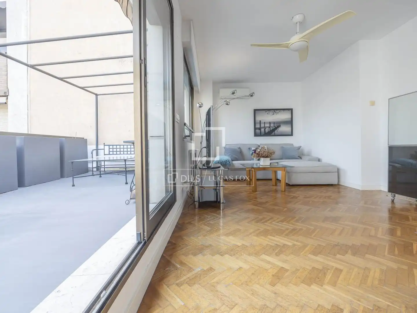 Sala d'estar de Àtic de lloguer en Valencia amb Aire condicionat, Calefacció i Parquet
