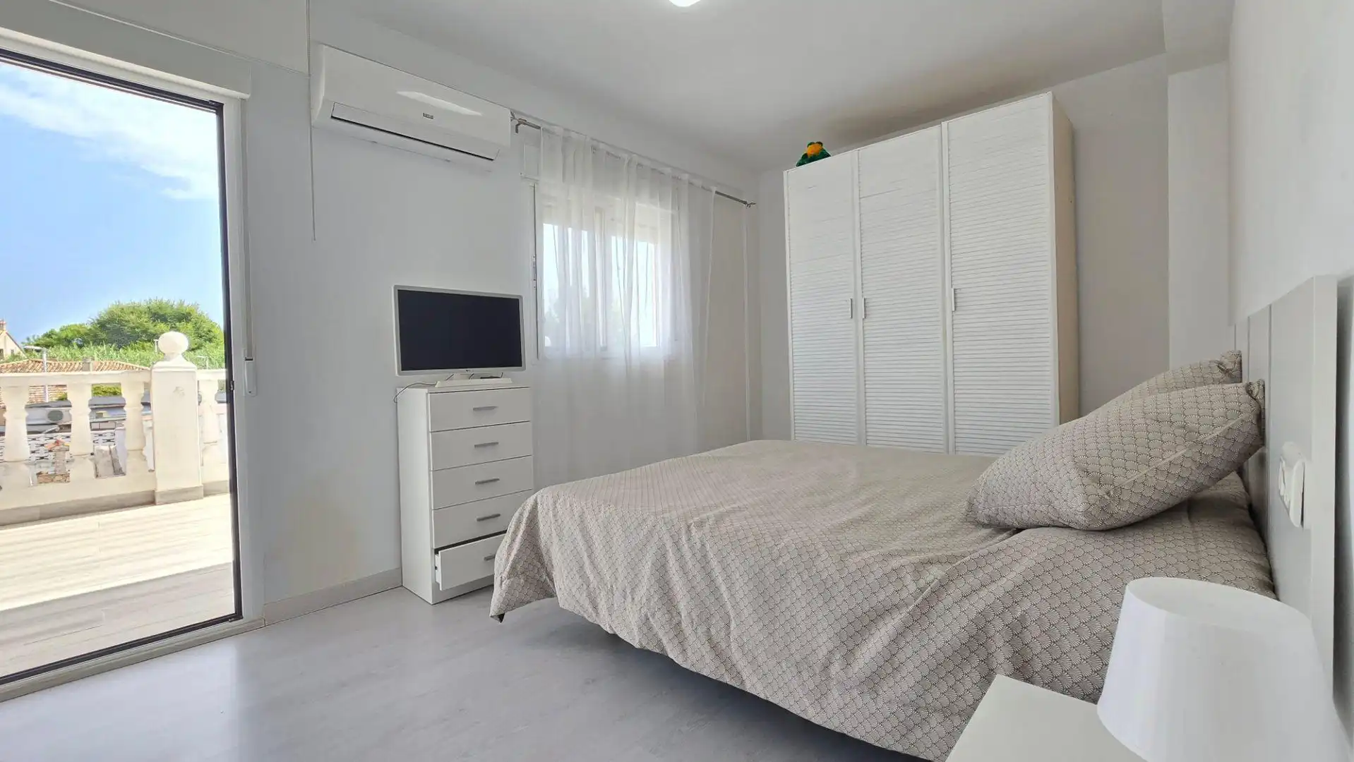 Bedroom of Houses for sale in Gandia  with Air Conditioner and Terrace