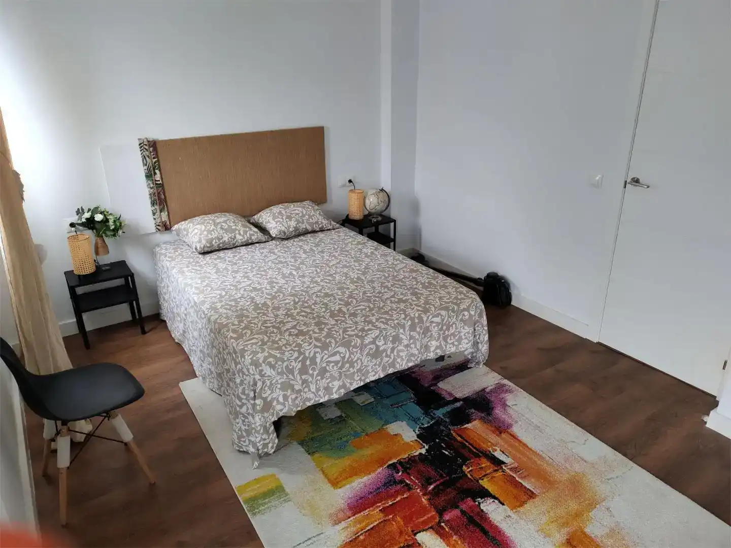 Dormitori de Pis en venda en Camas amb Aire condicionat, Parquet i Moblat