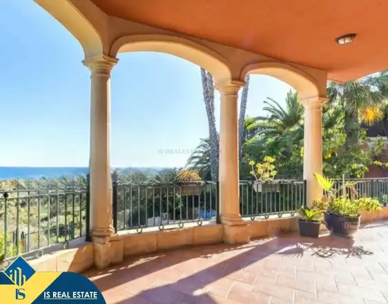Villa mit Pool zum Verkauf in Playa de San Juan - El Cabo de las Huertas