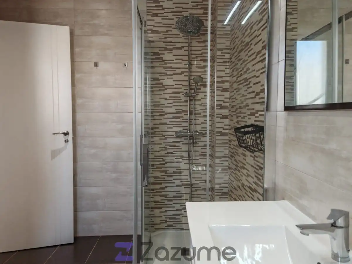 Bathroom of Flat for rent in Alcorcón  with Air Conditioner, Heating and Terrace