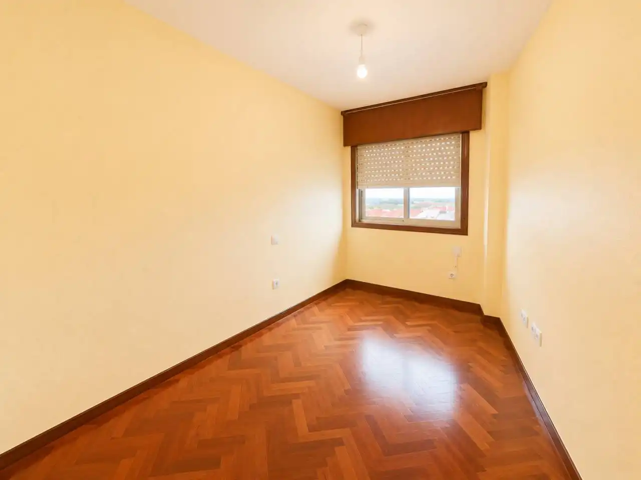 Schlafzimmer von Maisonette zum Verkauf in Miño mit Abstellraum