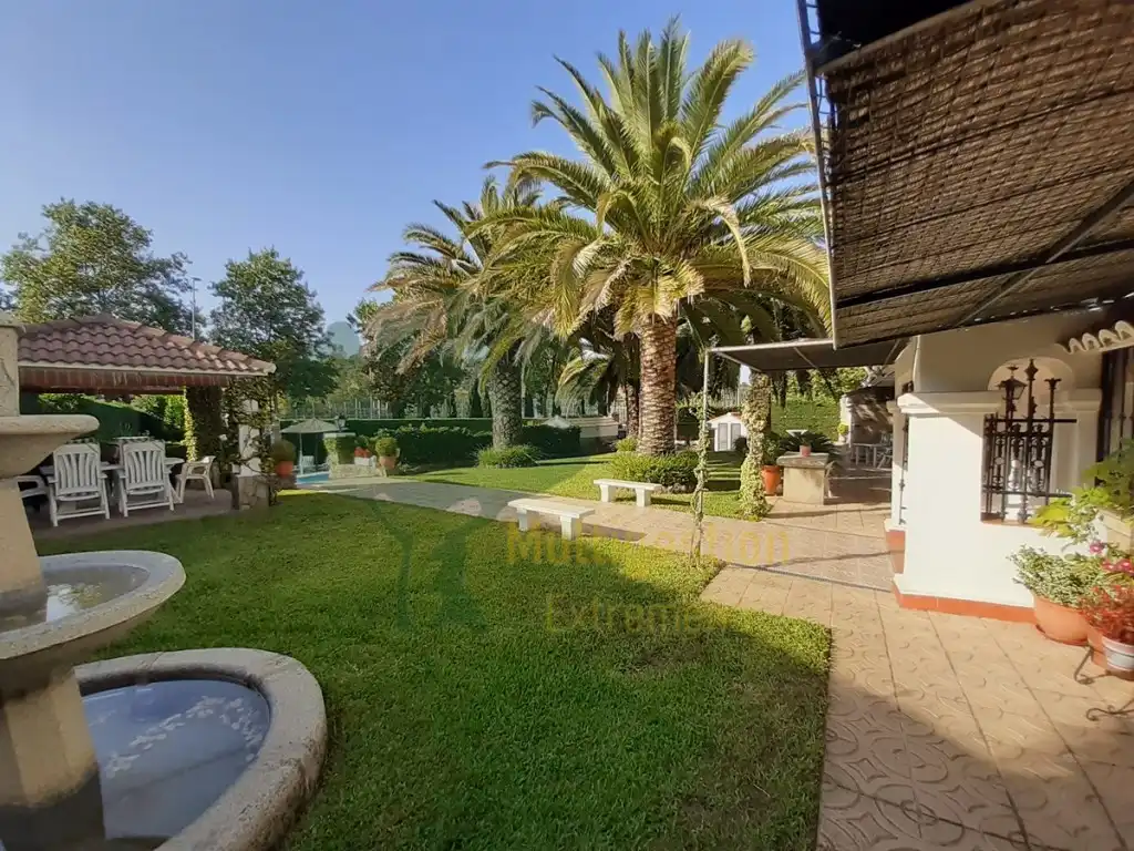 Jardí de Casa o xalet en venda en Cáceres