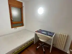 Schlafzimmer von Wohnung zum Verkauf in Vic mit Heizung, Möbliert und Ofen