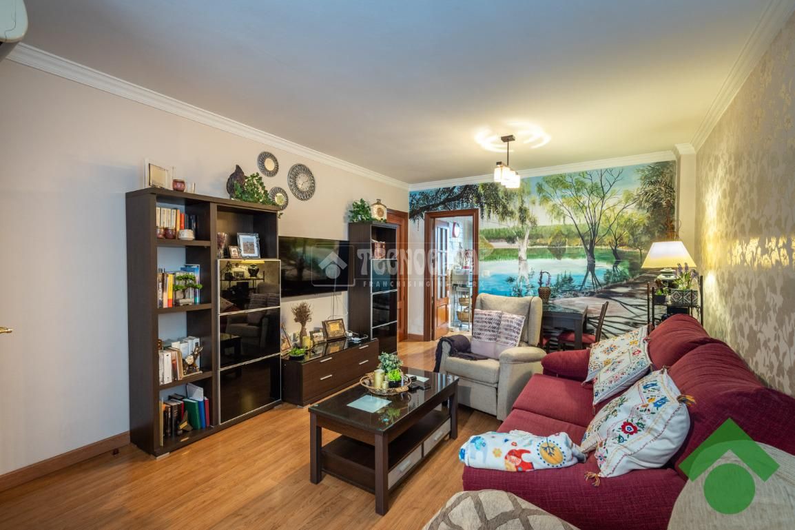 Living room of Single-family semi-detached for sale in Albolote  with Parquet flooring and Terrace