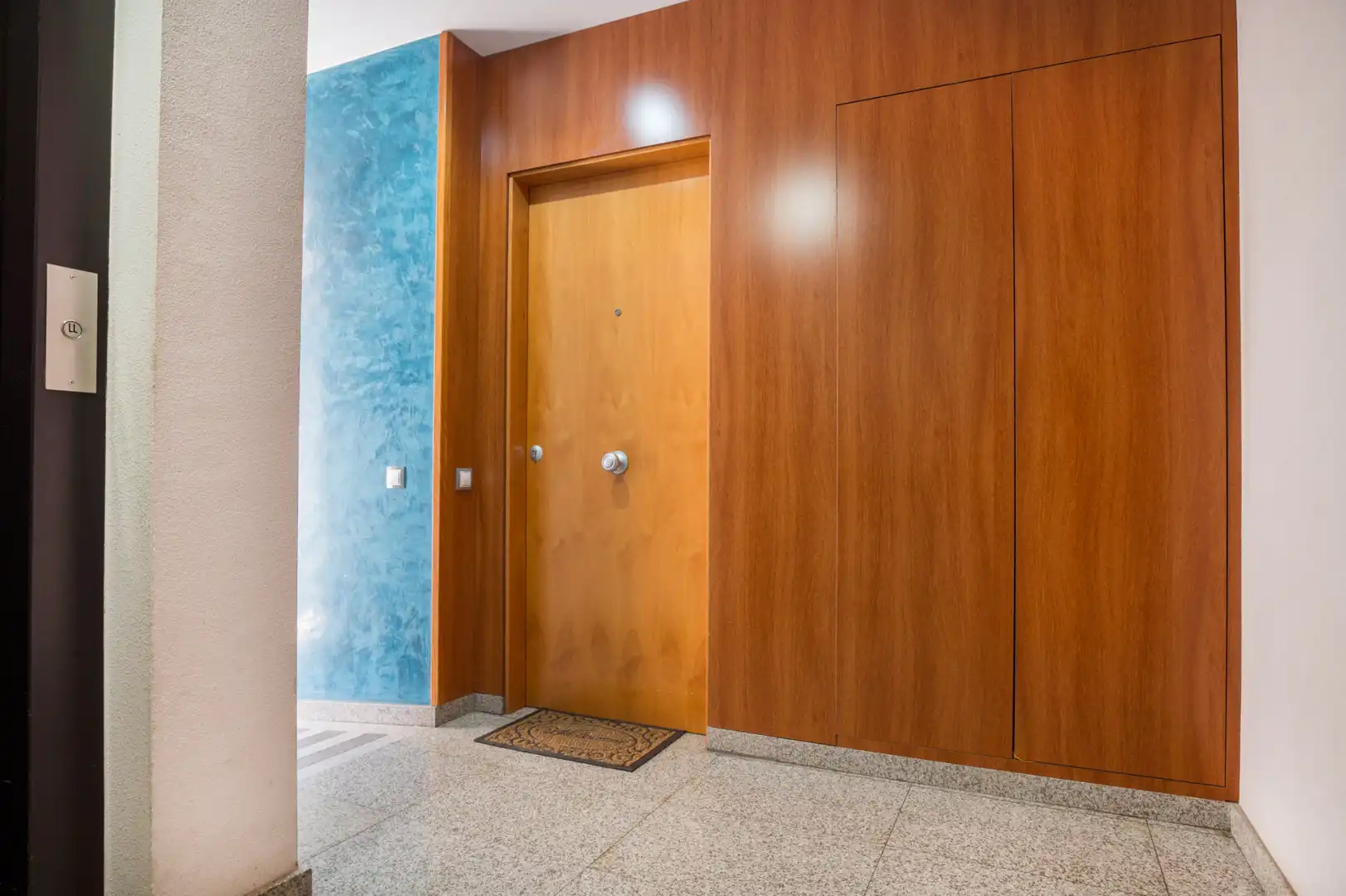 Wohnung zum Verkauf in Terrassa mit Klimaanlage, Heizung und Abstellraum