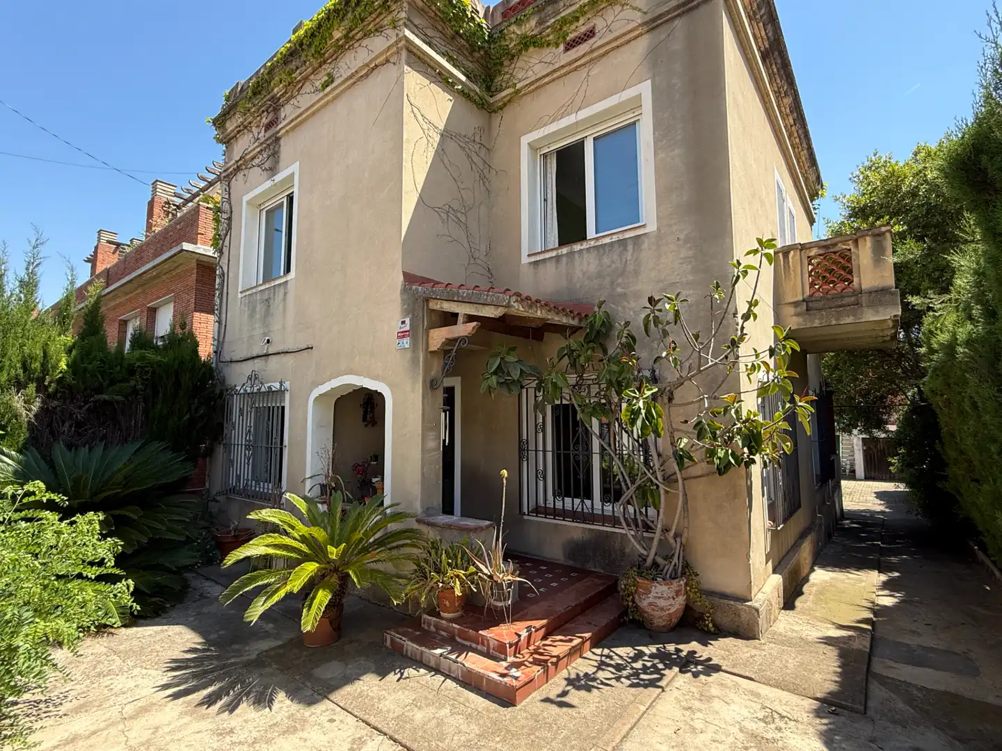 Vista exterior de Casa o chalet en venta en Barcelona con Calefacción, Jardín privado y Terraza