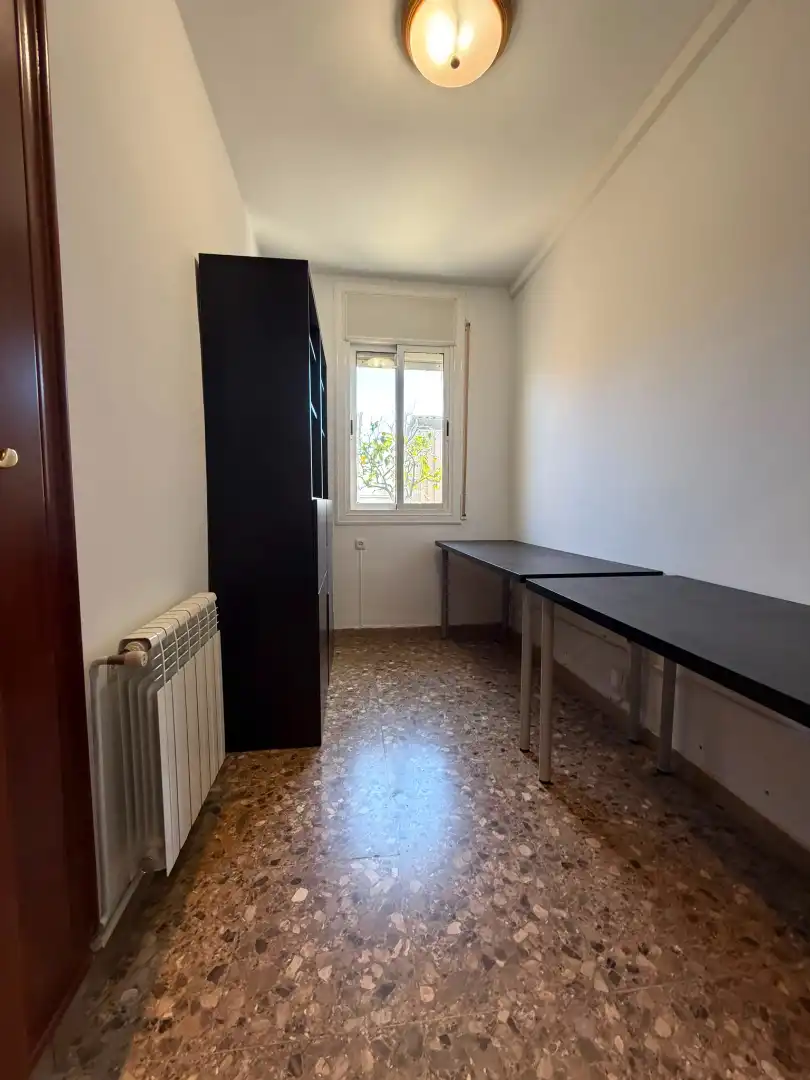 Schlafzimmer von Dachboden zum Verkauf in Gavà mit Klimaanlage, Heizung und Terrasse